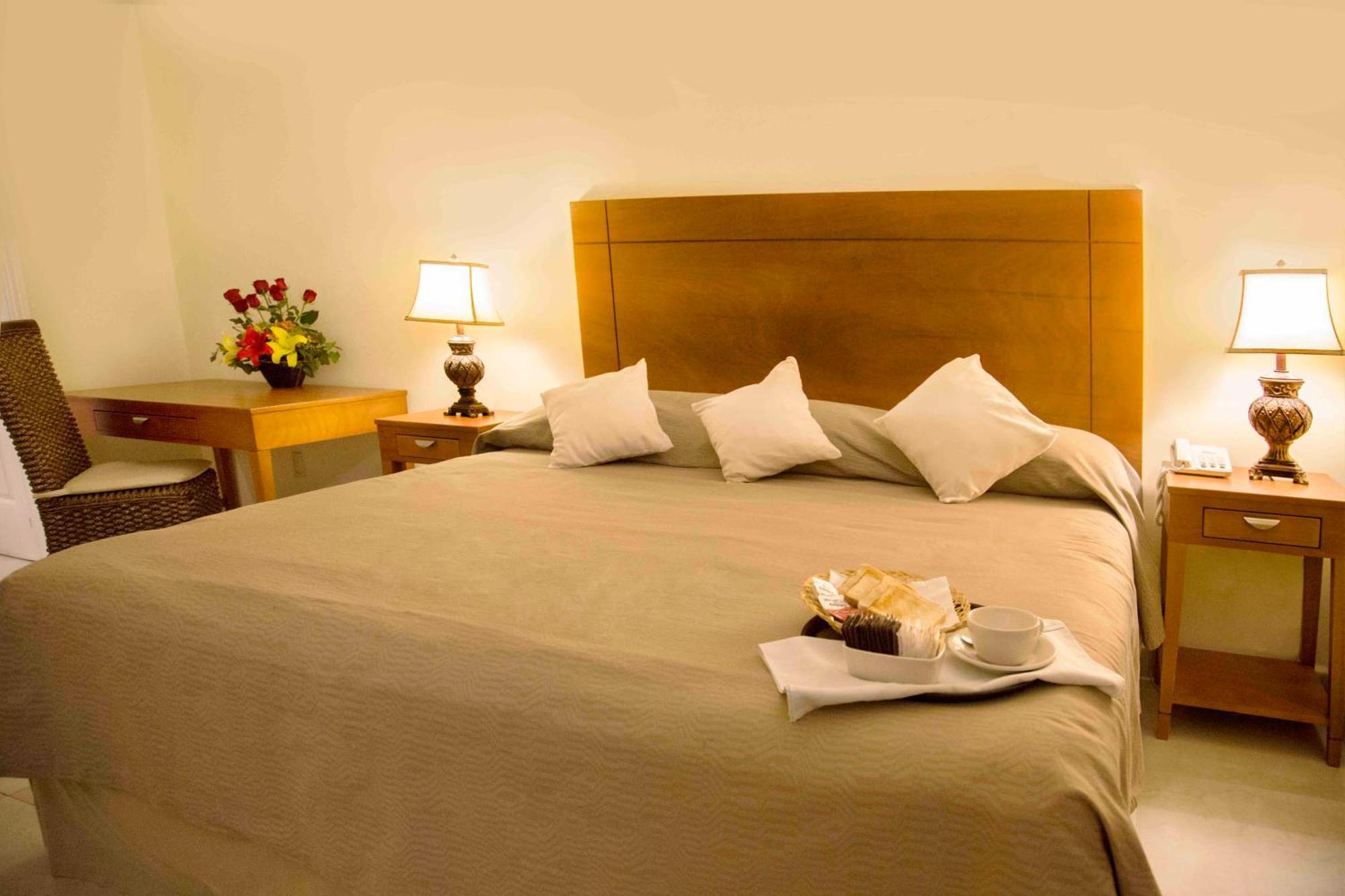 Standard King Room,1084950157:JPEG